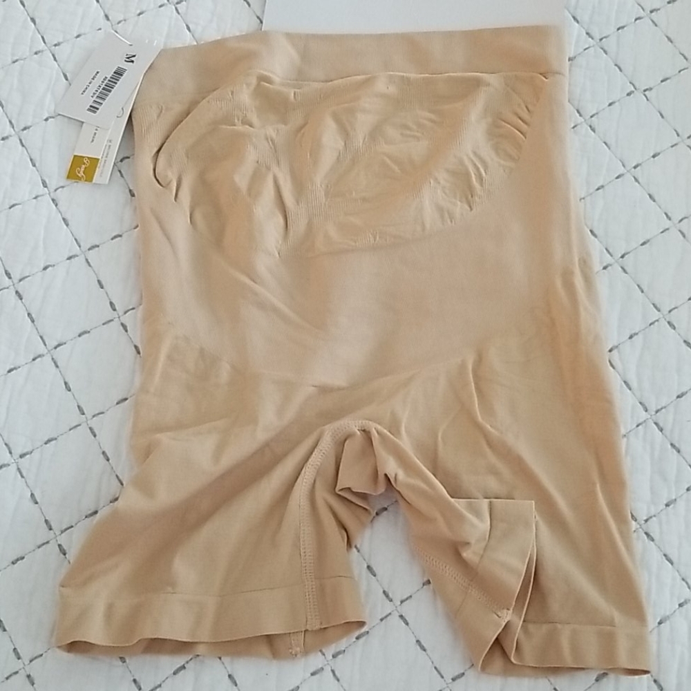 Maternity shapewear